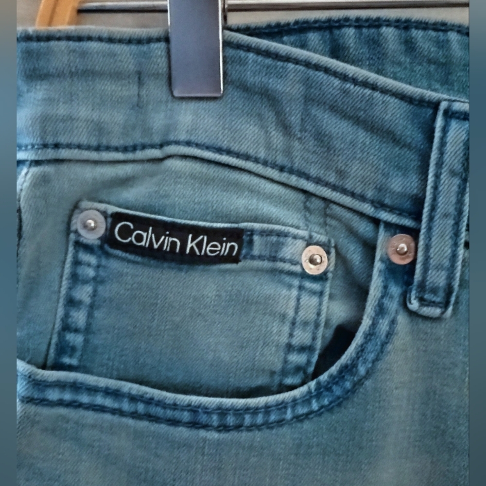 Calvin Klein Men's Slim Jeans in Blue - Picture 2 of 5